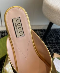 Gucci Womens Double G Slide Sandal 771586-9