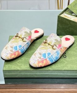 Gucci Womens GG Flora Princetown Slipper 727197 Gray-2