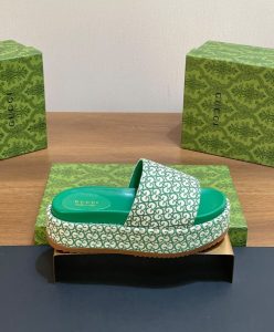 Gucci Womens GG Platform Slide Sandal 623212 Green-4