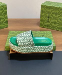 Gucci Womens GG Platform Slide Sandal 623212 Green-5