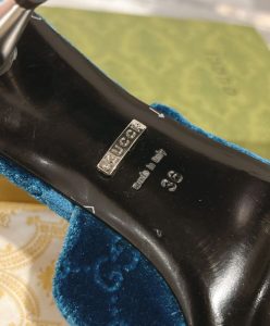 Gucci Womens GG Slide Sandal 764182-10