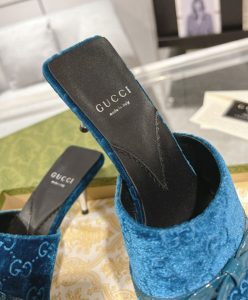 Gucci Womens GG Slide Sandal 764182-8