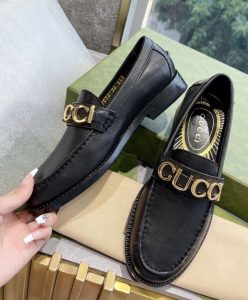 Gucci Womens Gucci Leather Loafer Black-3