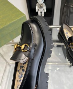 Gucci Womens Leather Lug Sole Horsebit Loafer 77236 Black-8