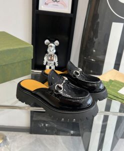 Gucci Womens Mule With Horsebit 764207 Black-4