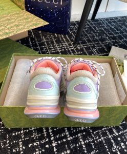 Gucci Womens Run Sneaker 746939-7