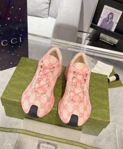 Gucci Womens Run Trainer 725612 Pink-2