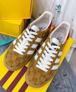 Gucci x Adidas Unisex Gazelle Sneaker Apricot-2