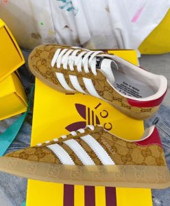 Gucci x Adidas Unisex Gazelle Sneaker Apricot-5