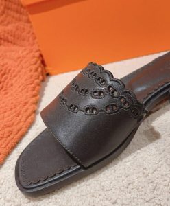 Hermes Womens Gaelle Sandal-9