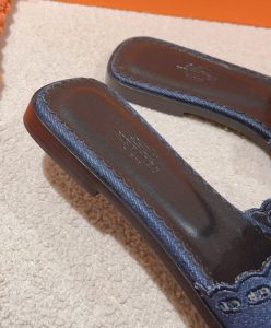 Hermes Womens Gaelle Sandal Dark Blue-9