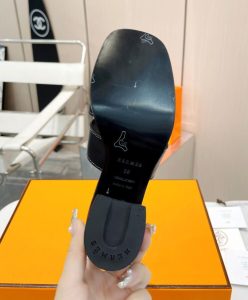 Hermes Womens Helia 60 Sandal-9