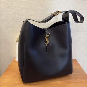 LE 5 A 7 Supple Large 753837 Black Smooth Leather-1.jpg