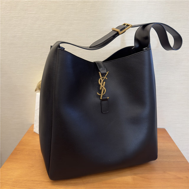 YSL LE 5 A 7 Supple Large 753837 Black Smooth Leather