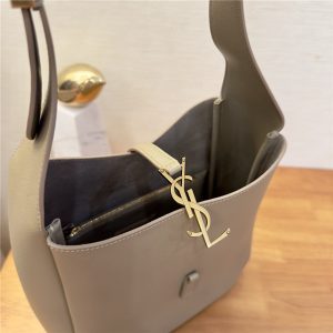 LE 5 A 7 Supple Small 713938 Beige Grained Leather-8.jpg