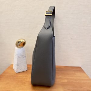 LE 5 A 7 Supple Small 713938 Grey Grained Leather-3.jpg