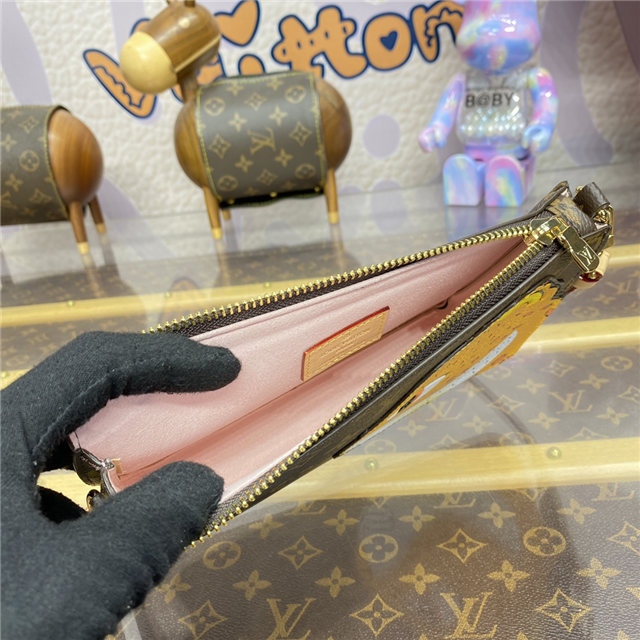 Lexington Pouch M83685-10.jpg