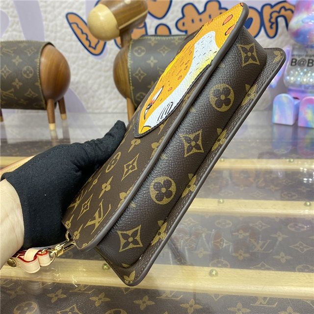 Lexington Pouch M83685-4.jpg