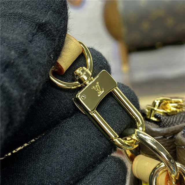 Liv Pochette M83008-9.jpg