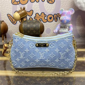 Liv Pochette M83532-1.jpg