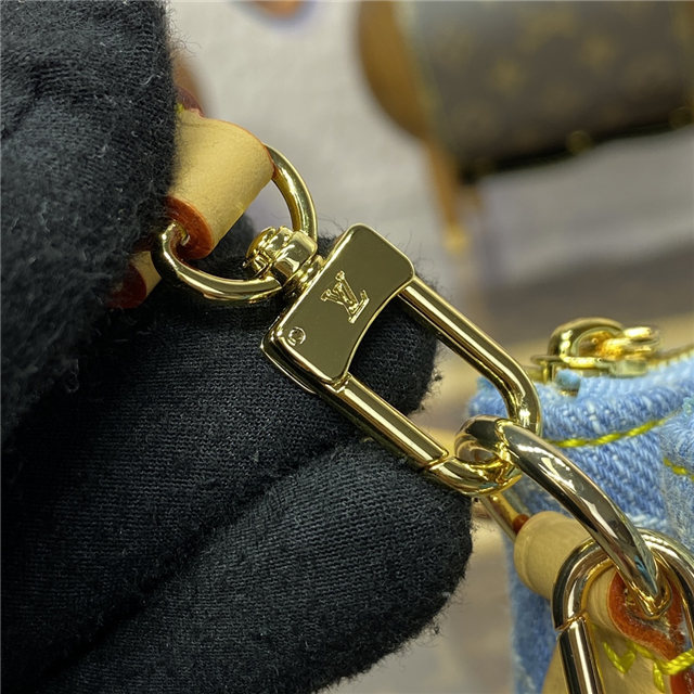 Liv Pochette M83532-10.jpg