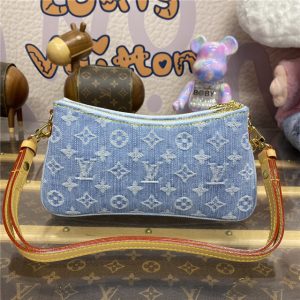 Liv Pochette M83532-3.jpg