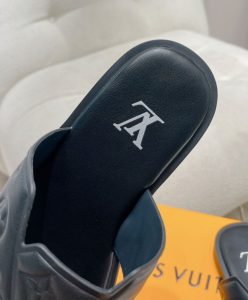 Louis Vuitton Mens LV Oasis Mule-8