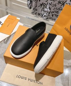 Louis Vuitton Mens LV Pacific Loafer 1ACEMW Black-6