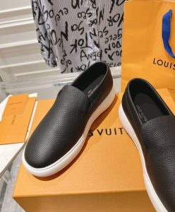 Louis Vuitton Mens LV Pacific Loafer 1ACEMW Black-7