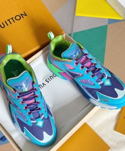 Louis Vuitton Mens LV Runner Tatic Sneaker-3