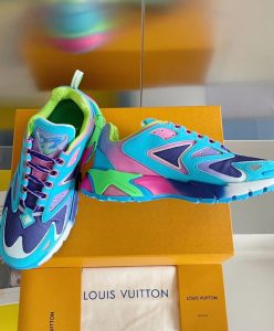 Louis Vuitton Mens LV Runner Tatic Sneaker-5