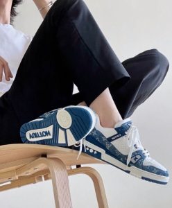 Louis Vuitton Unisex LV Trainers-10