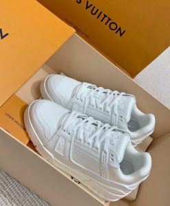 Louis Vuitton Unisex LV Trainers 1A9G52 White-5