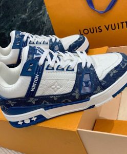 Louis Vuitton Unisex LV Trainers-4