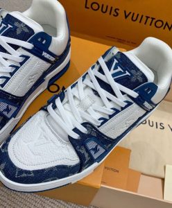 Louis Vuitton Unisex LV Trainers-7