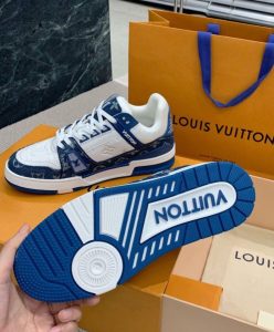 Louis Vuitton Unisex LV Trainers-9
