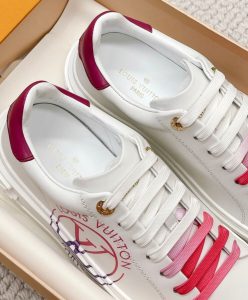 Louis Vuitton Unisex Time Out Sneaker White-9