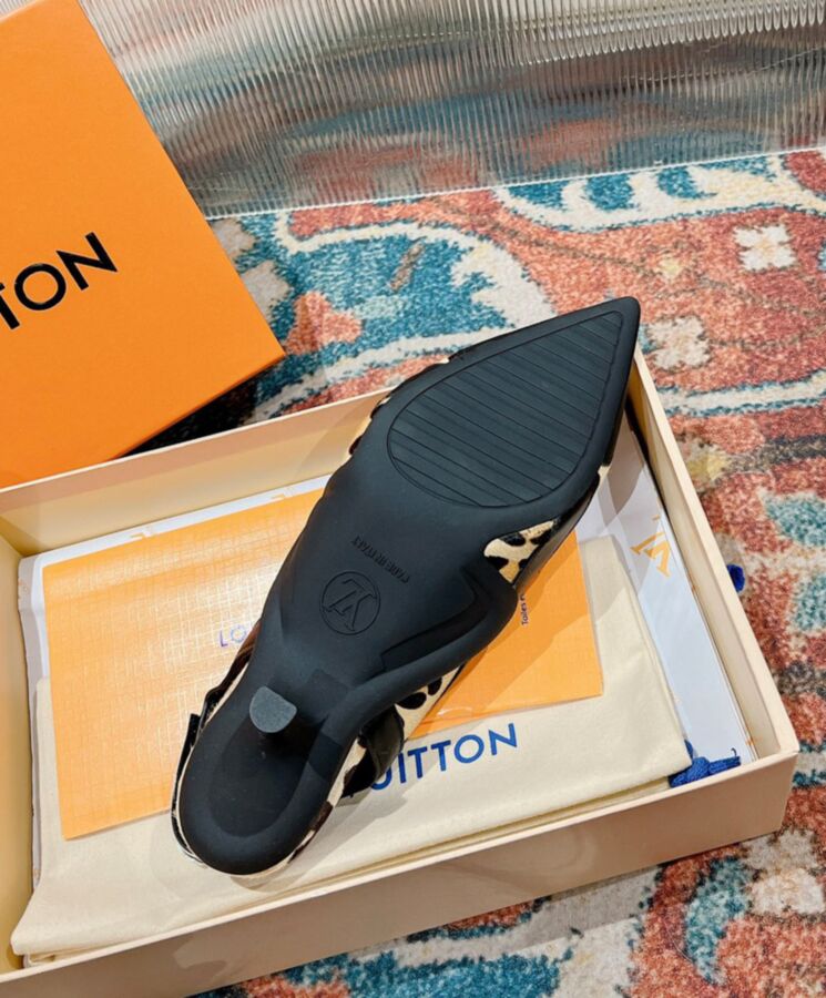 Louis Vuitton Womens Archlight Slingback Pump 1ABTMZ Light Coffee-10