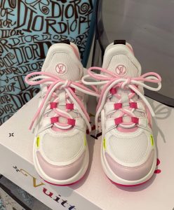Louis Vuitton Womens Archlight Sneaker 1A951N-2