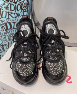 Louis Vuitton Womens Archlight Sneaker 1A95IBU-2