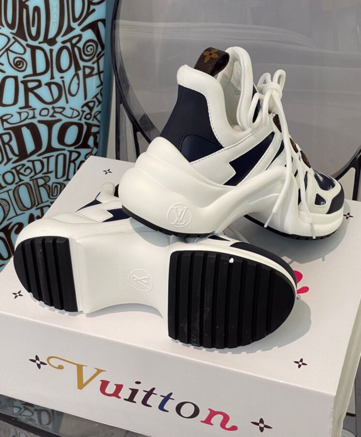 Louis Vuitton Womens Archlight Sneaker 1A9RX9 Dark Blue-10