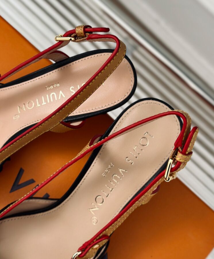 Louis Vuitton Womens Blossom Slingback Pump 1ACBIS Black-8