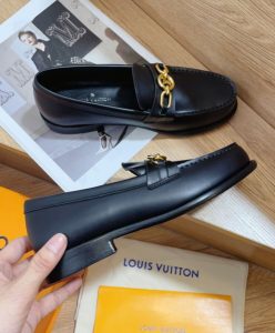 Louis Vuitton Womens Chess Flat Loafer Black-7