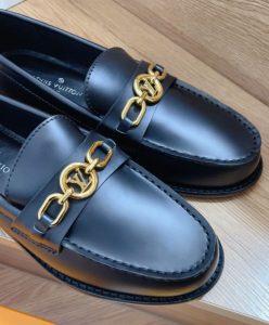 Louis Vuitton Womens Chess Flat Loafer Black-8