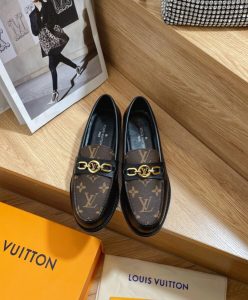Louis Vuitton Womens Chess Flat Loafer Brown-3