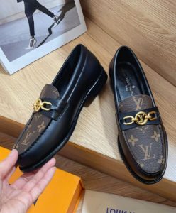 Louis Vuitton Womens Chess Flat Loafer Brown-6