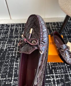 Louis Vuitton Womens Gloria Flat Loafer 1ABVD5 Mauve-8