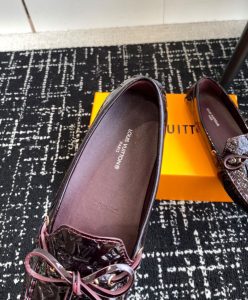 Louis Vuitton Womens Gloria Flat Loafer 1ABVD5 Mauve-9