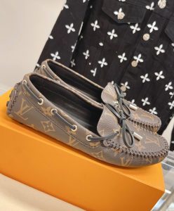 Louis Vuitton Womens Gloria Flat Loafer Brown-5