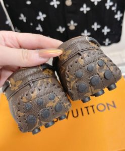 Louis Vuitton Womens Gloria Flat Loafer Brown-9